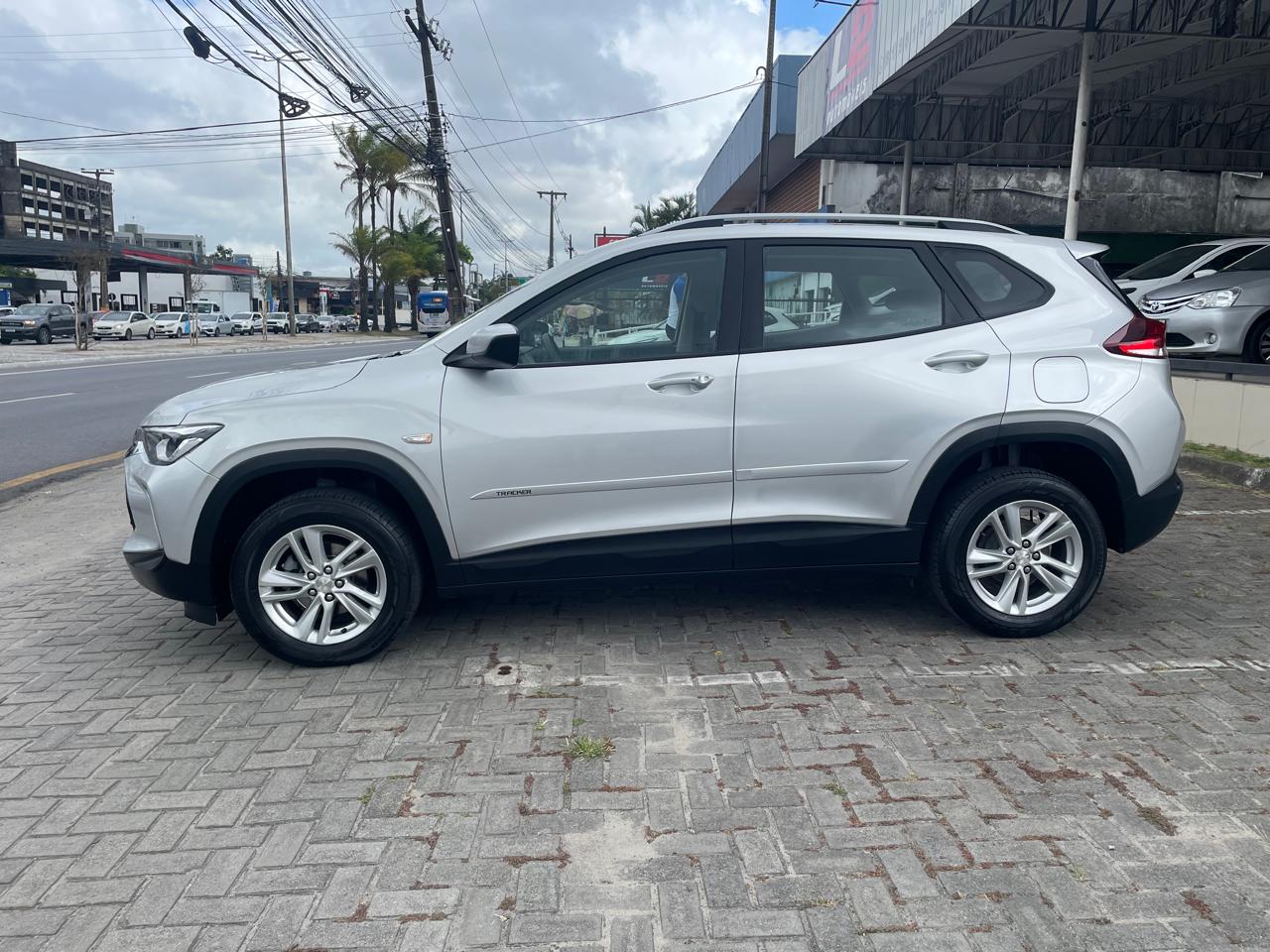 CHEVROLET         TRACKER