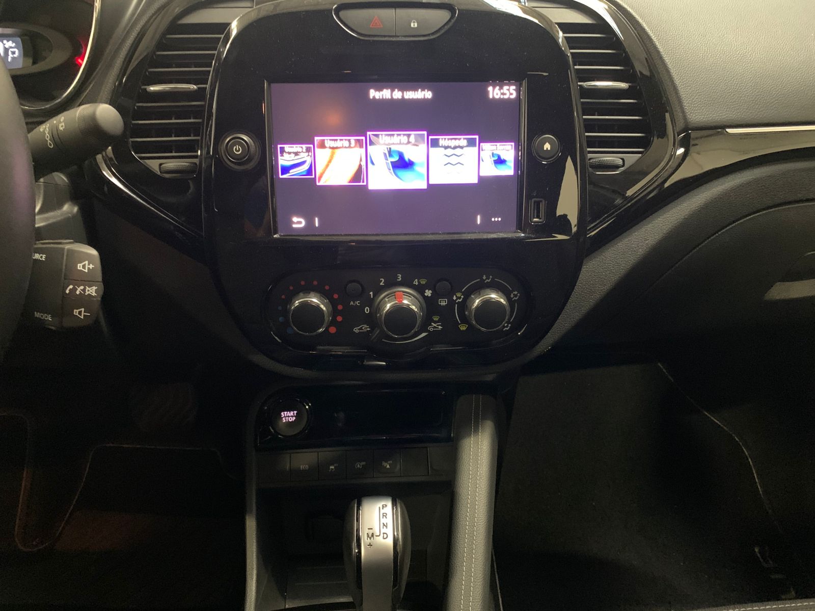 RENAULT         CAPTUR