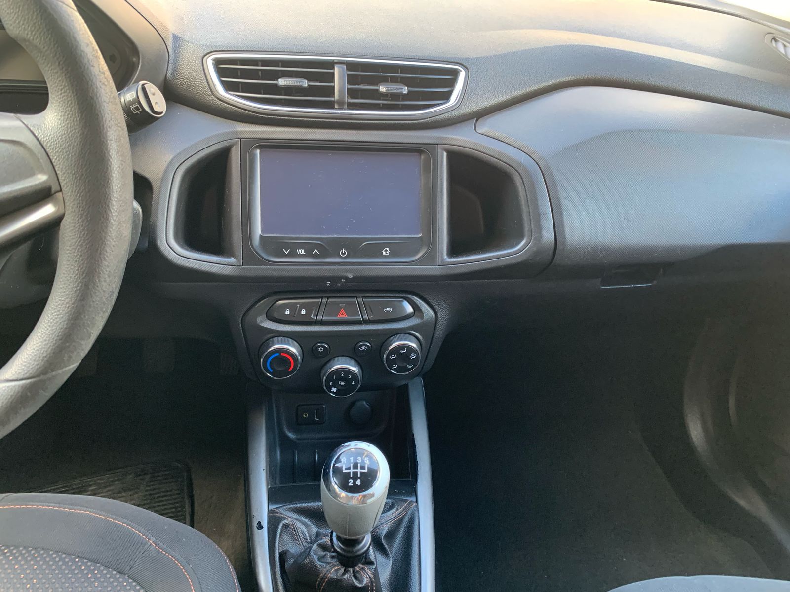 CHEVROLET         ONIX